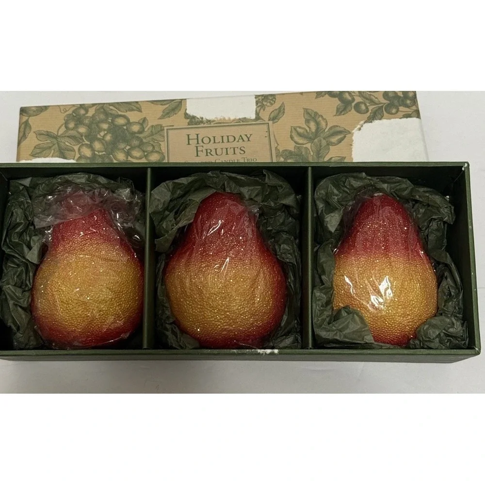White Barn‎ Holiday  CANDLES Sugared PEAR • Glitter • Unscented • Wrapped • Rare